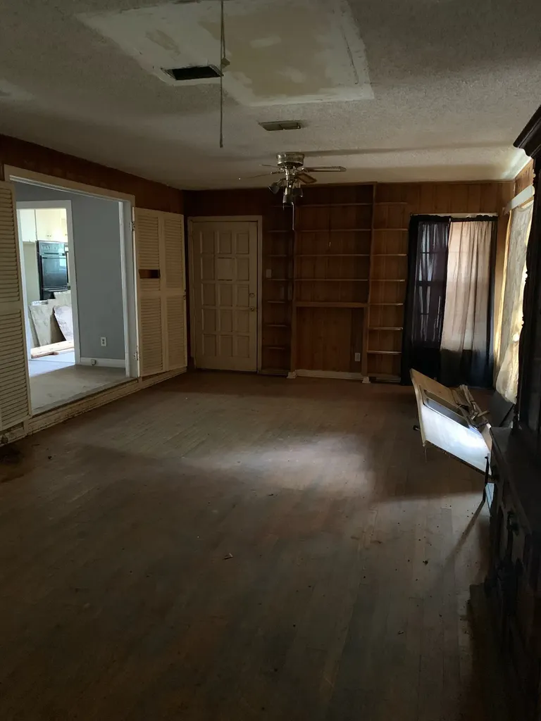 723 Winters Street Dallas TX 75216