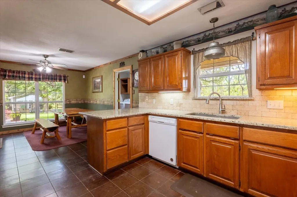 3614 Beech Street Weatherford TX 76088