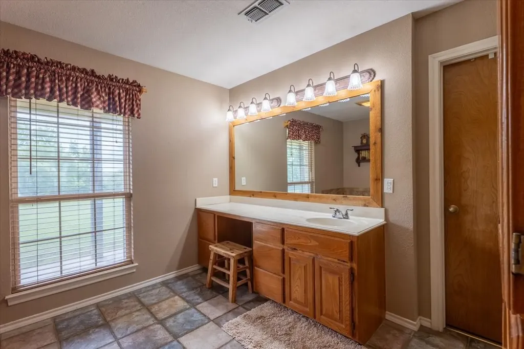 3614 Beech Street Weatherford TX 76088