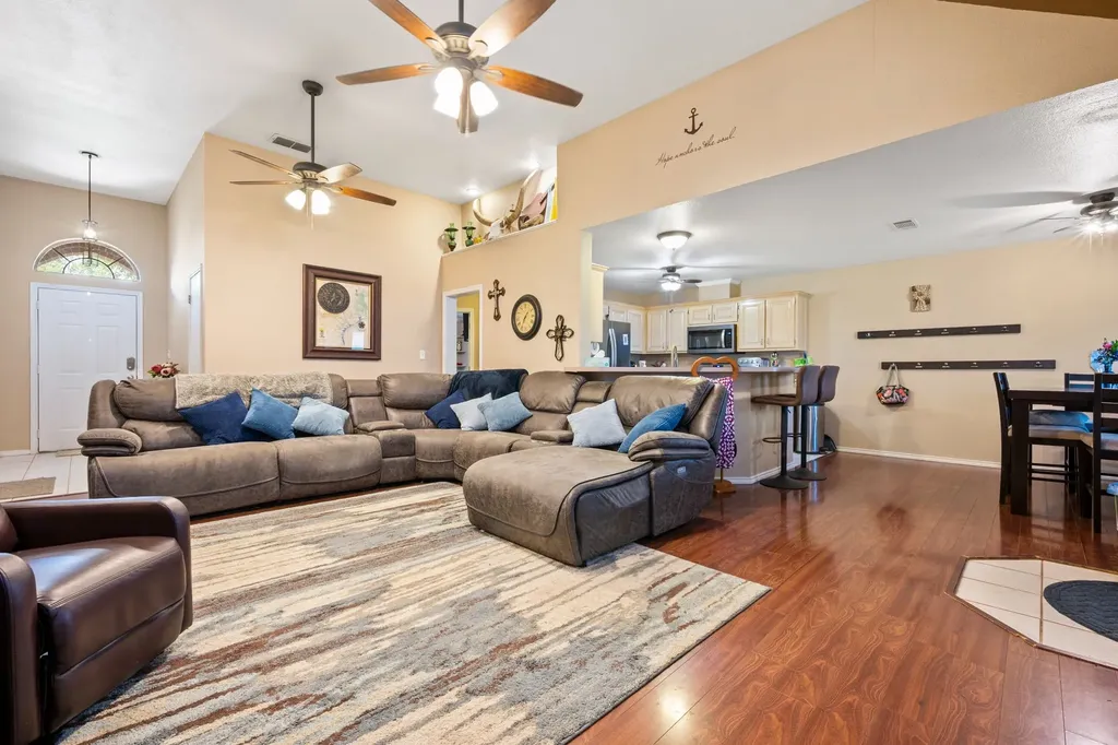 1510 Berry Patch Lane Granbury TX 76048