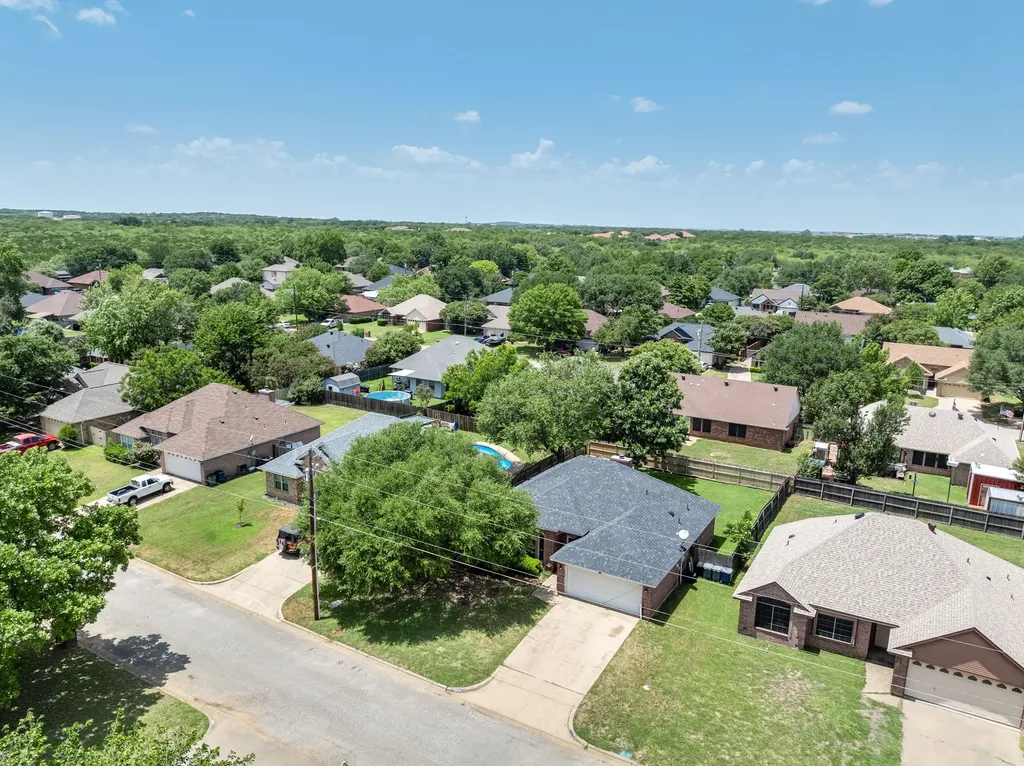 1510 Berry Patch Lane Granbury TX 76048