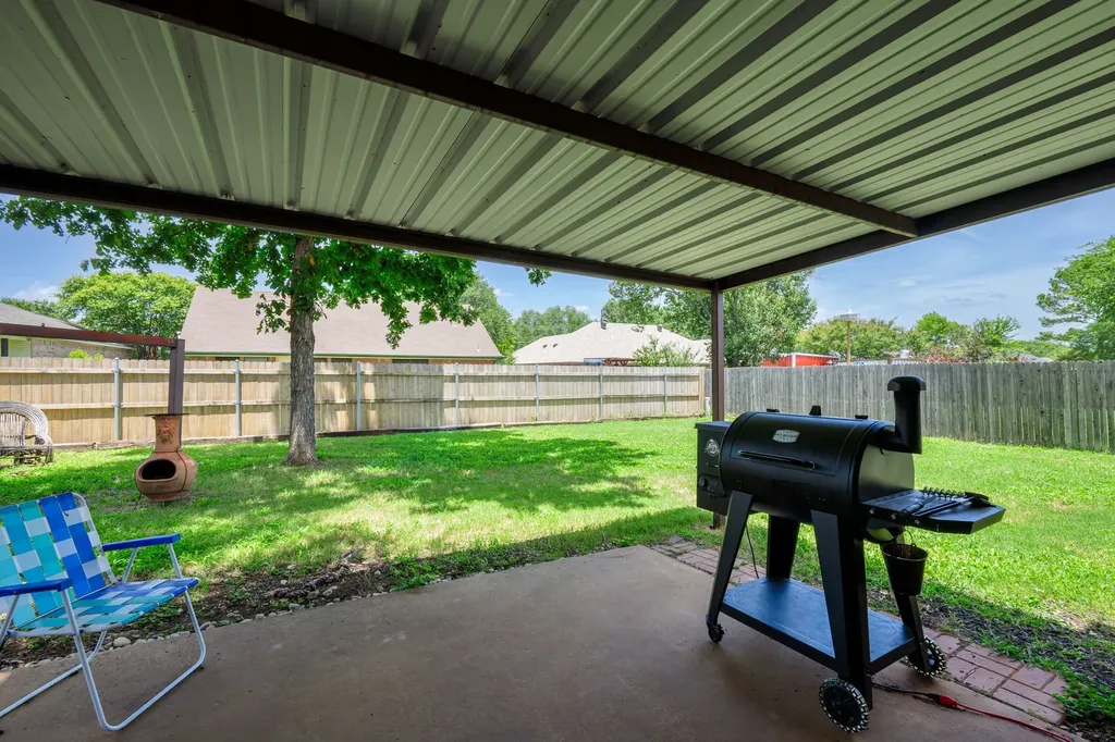 1510 Berry Patch Lane Granbury TX 76048
