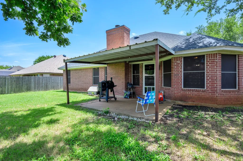 1510 Berry Patch Lane Granbury TX 76048