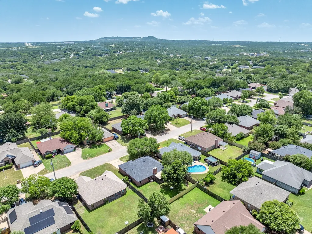 1510 Berry Patch Lane Granbury TX 76048