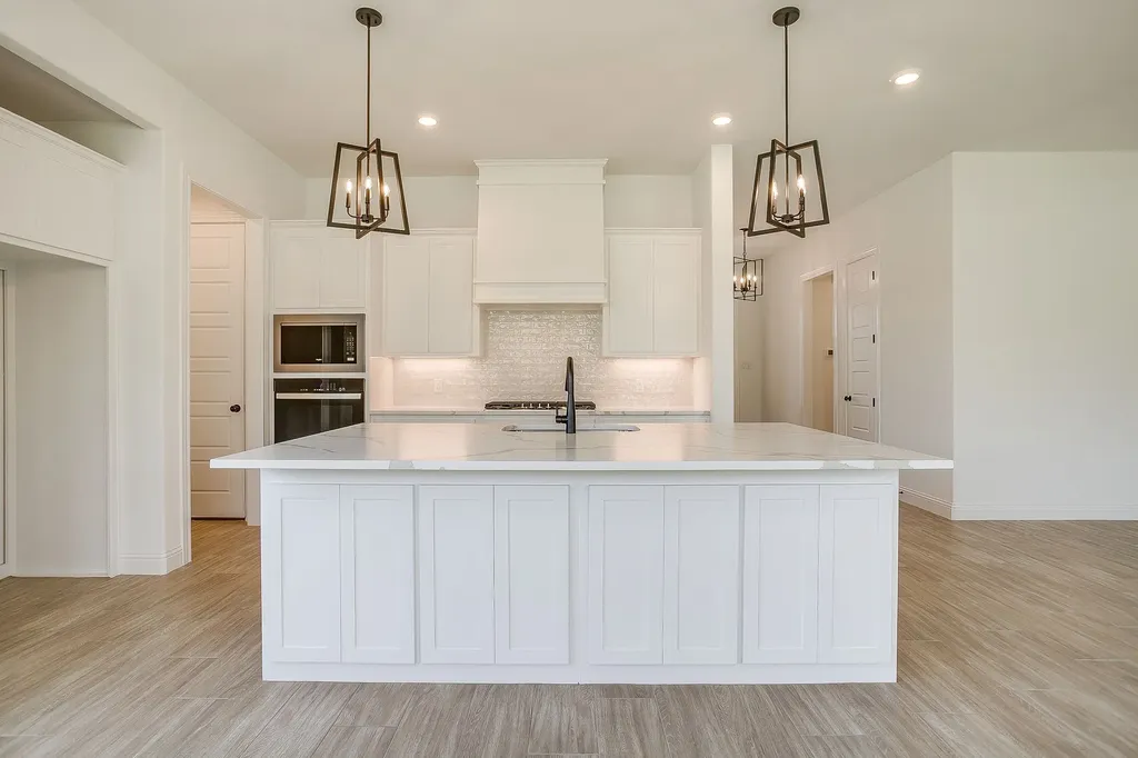 6926 Trail Rock Drive Benbrook TX 76126