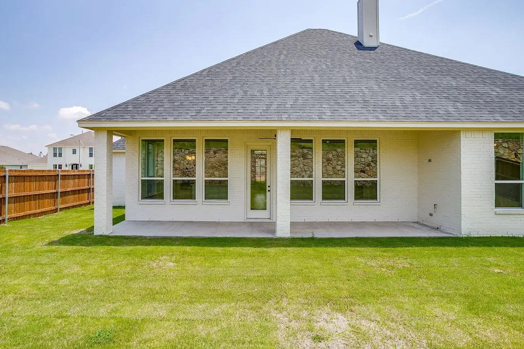 6926 Trail Rock Drive Benbrook TX 76126