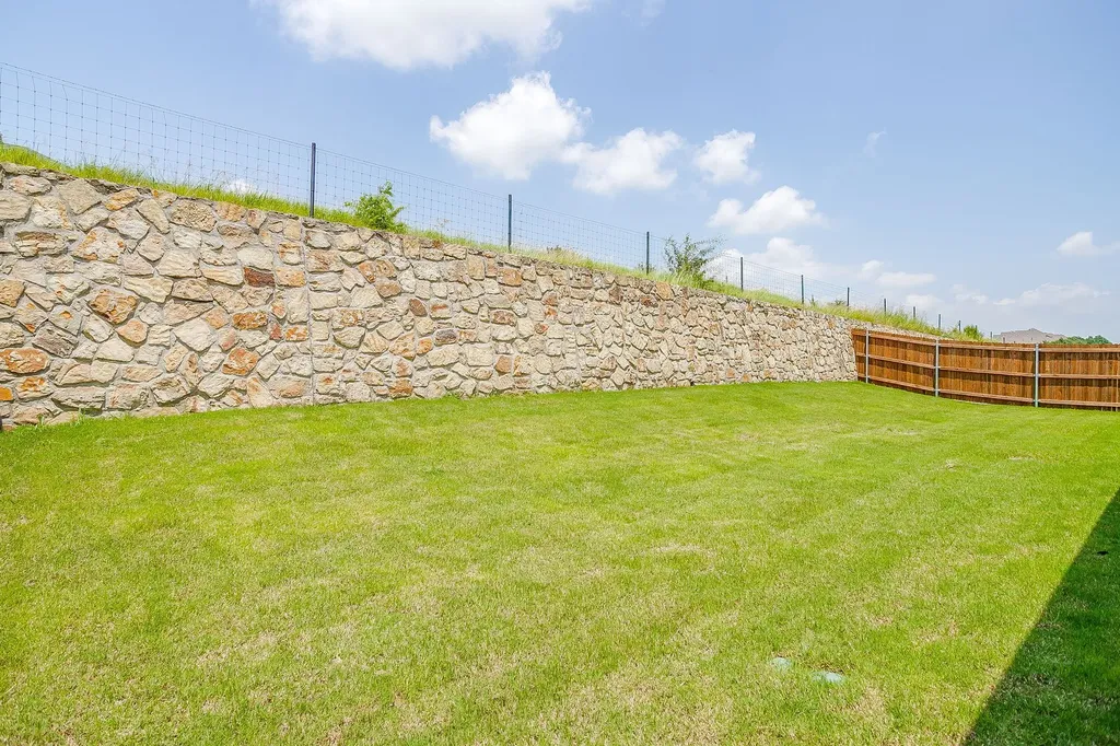6926 Trail Rock Drive Benbrook TX 76126