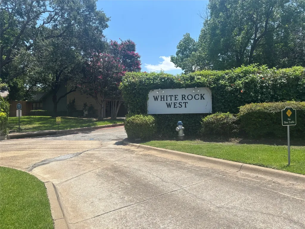 7456 E Northwest Highway Dallas TX 75231