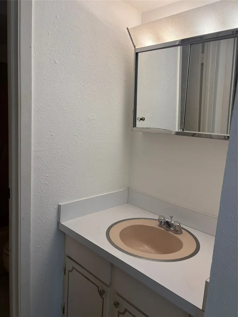 7456 E Northwest Highway Dallas TX 75231