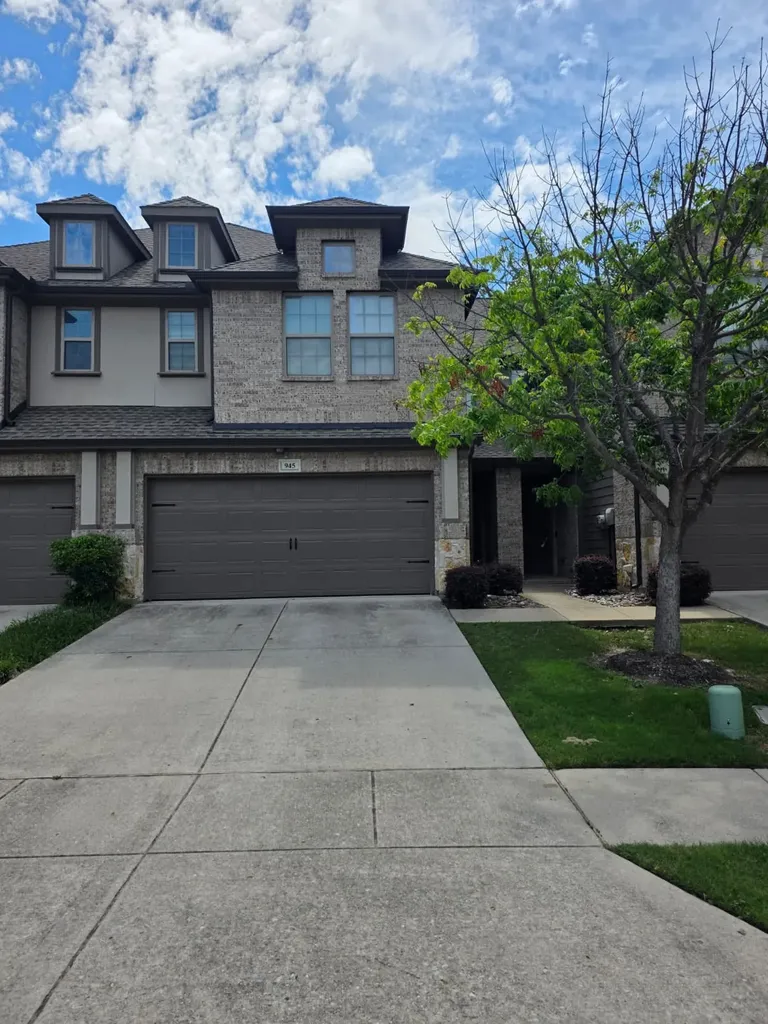 945 Brookville Court Plano TX 75074