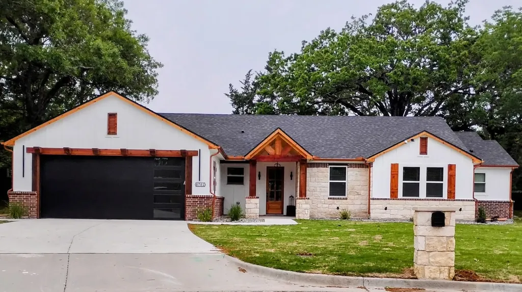 6702 Highland Oak Court Greenville TX 75402