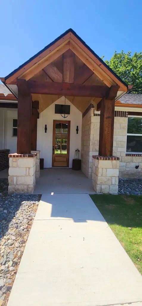 6702 Highland Oak Court Greenville TX 75402