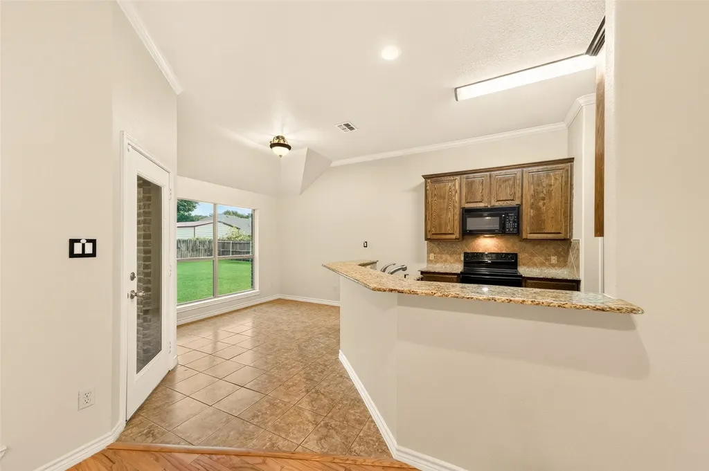 2105 Ridgewood Drive Bridgeport TX 76426