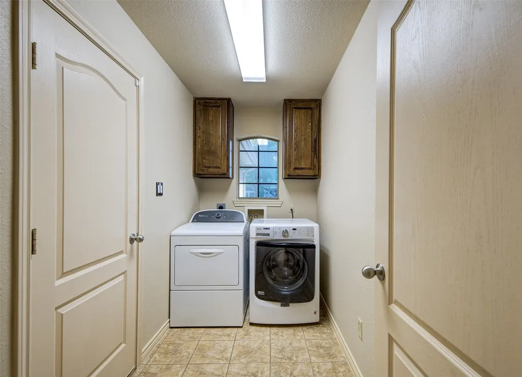 2105 Ridgewood Drive Bridgeport TX 76426