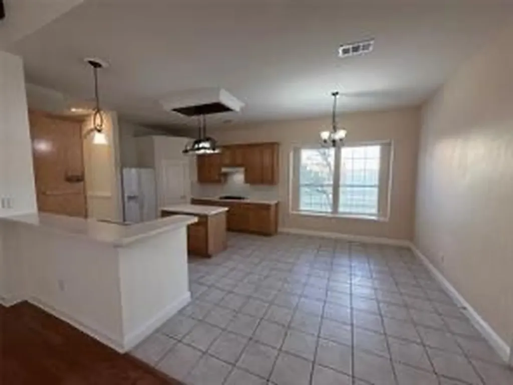 123 Hillcrest Drive Murphy TX 75094