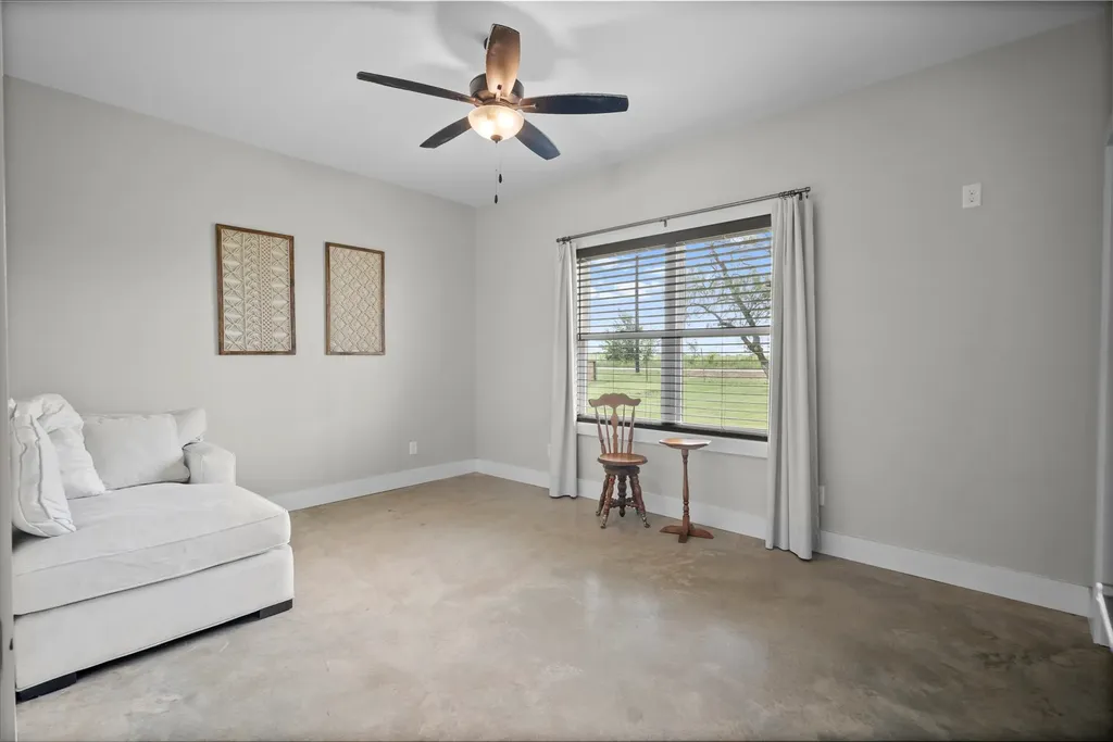 7002 Fair Road Kaufman TX 75142