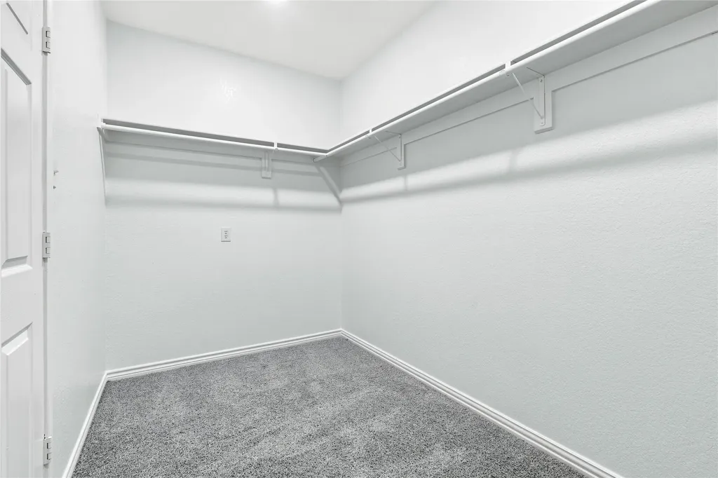 122 Clear Creek Drive Red Oak TX 75154