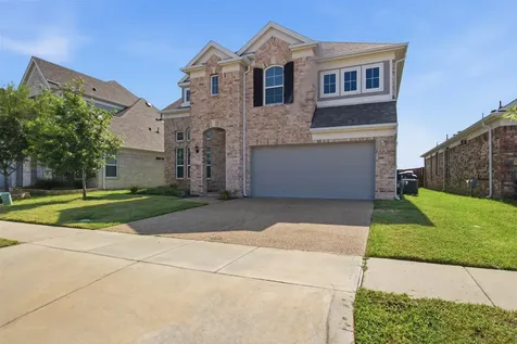 318 Gleneagles Drive Garland TX 75040