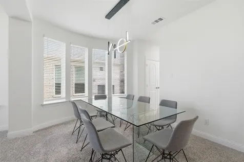 318 Gleneagles Drive Garland TX 75040