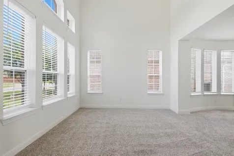 318 Gleneagles Drive Garland TX 75040