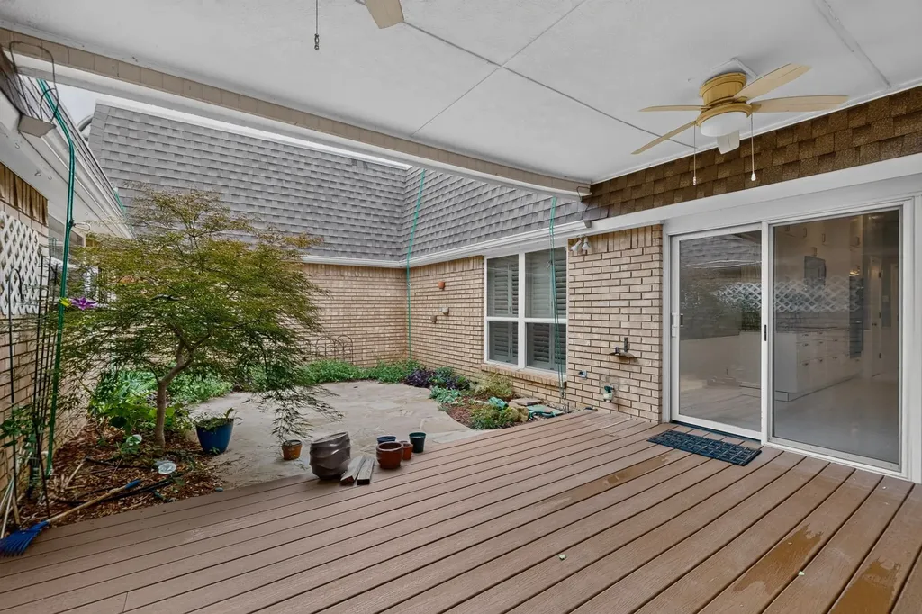3113 Stonehenge Lane Carrollton TX 75006
