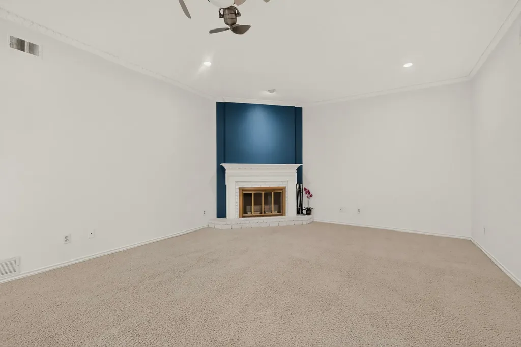 3113 Stonehenge Lane Carrollton TX 75006