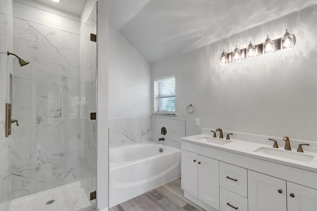 811 Cutting Horse Drive Mansfield TX 76063