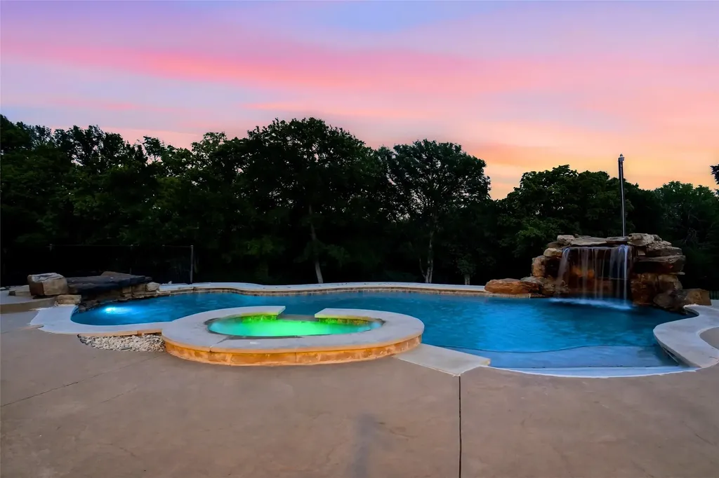 1000 Simmons Road Flower Mound TX 75022