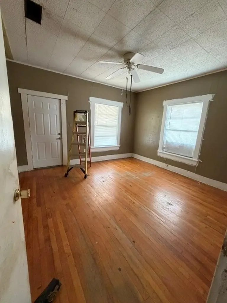 2203 Pearl Avenue Fort Worth TX 76164