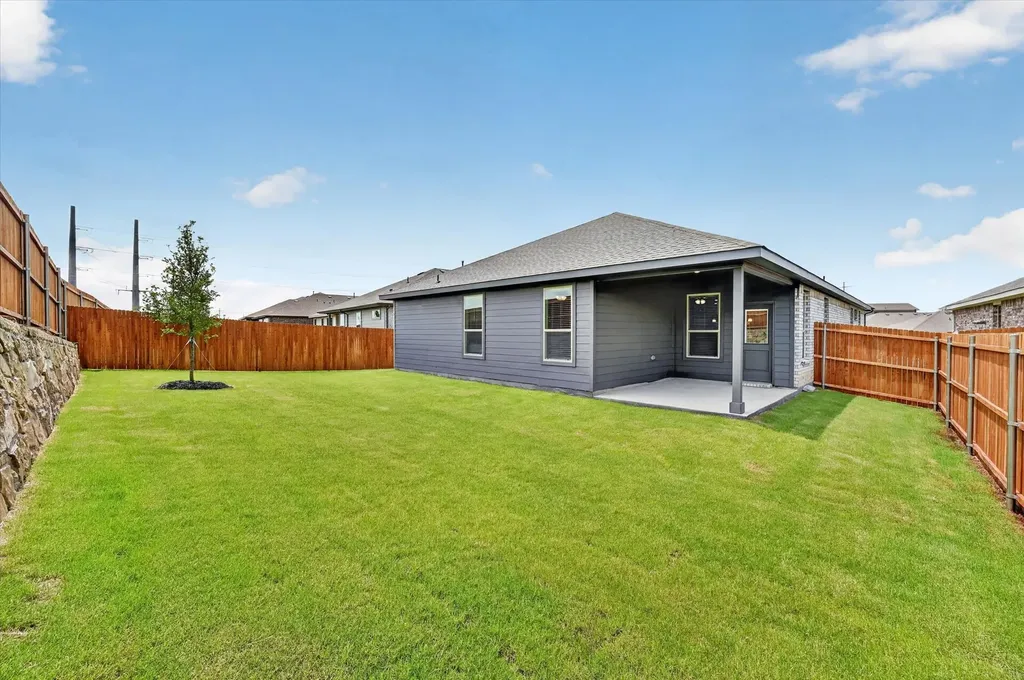 17144 Manzanilla Drive Justin TX 76247