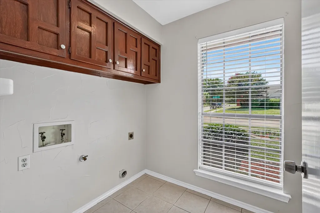 3100 Treehouse Lane Plano TX 75075