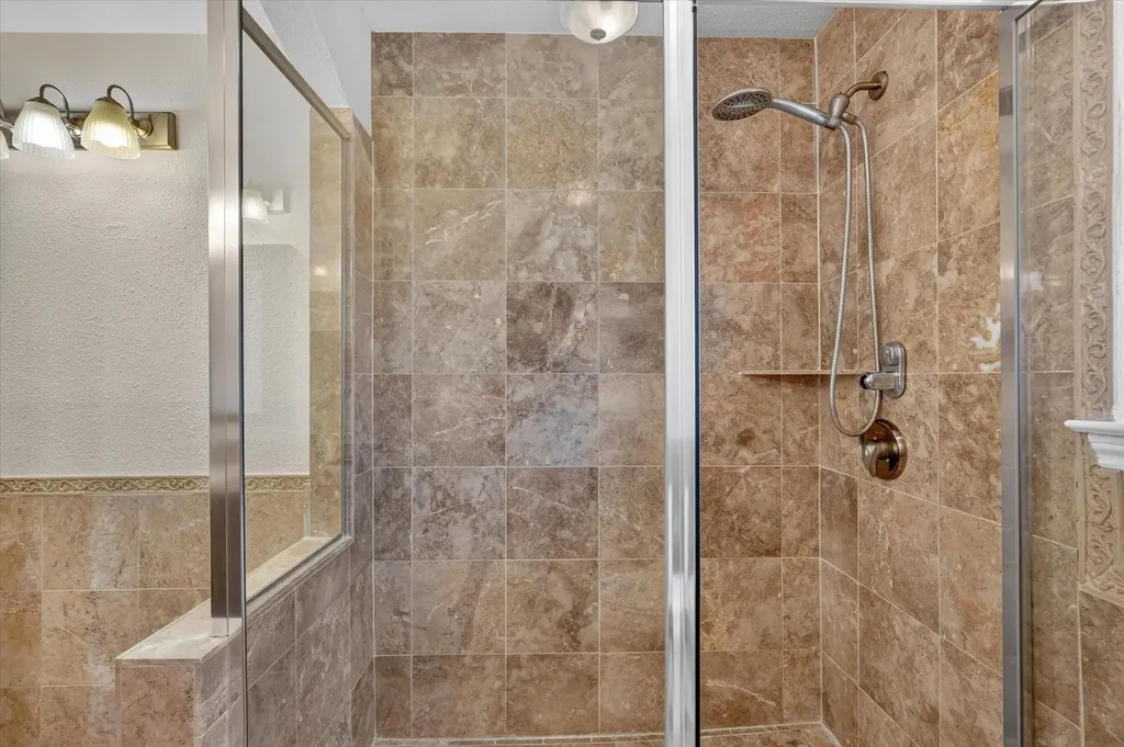 3100 Treehouse Lane Plano TX 75075