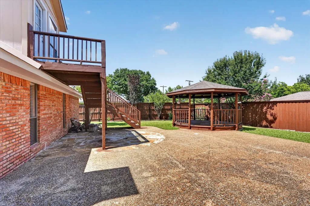 3100 Treehouse Lane Plano TX 75075