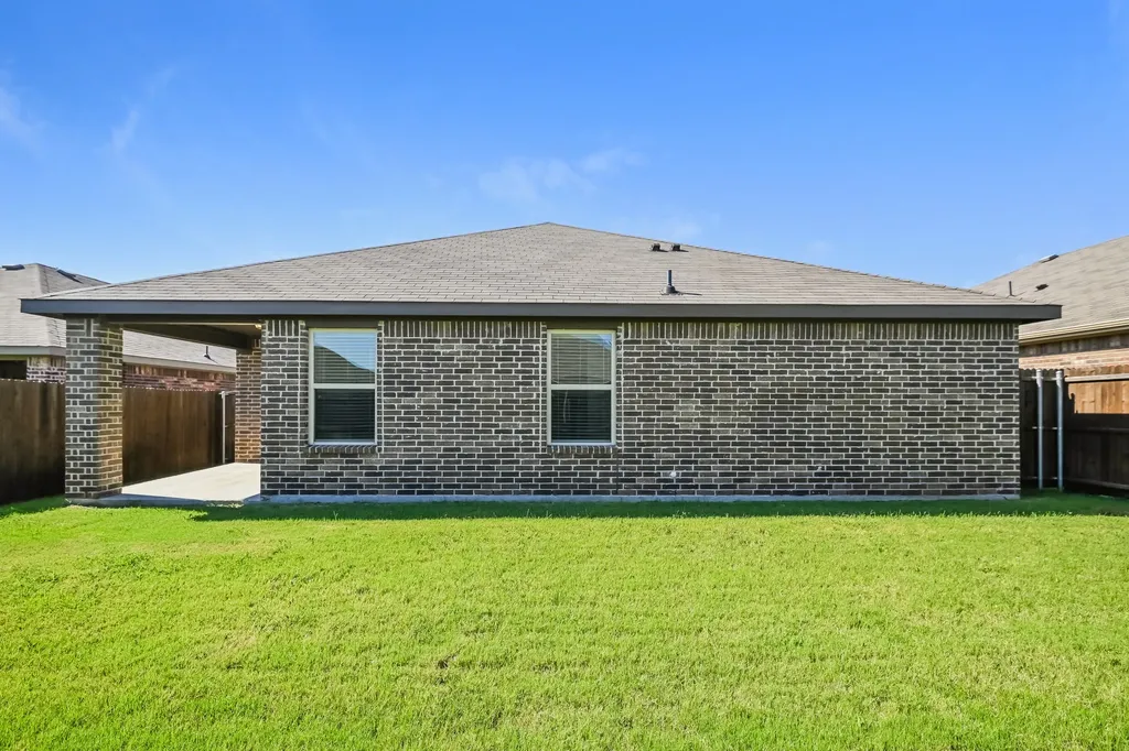 961 Corbitt Lane Fate TX 75189