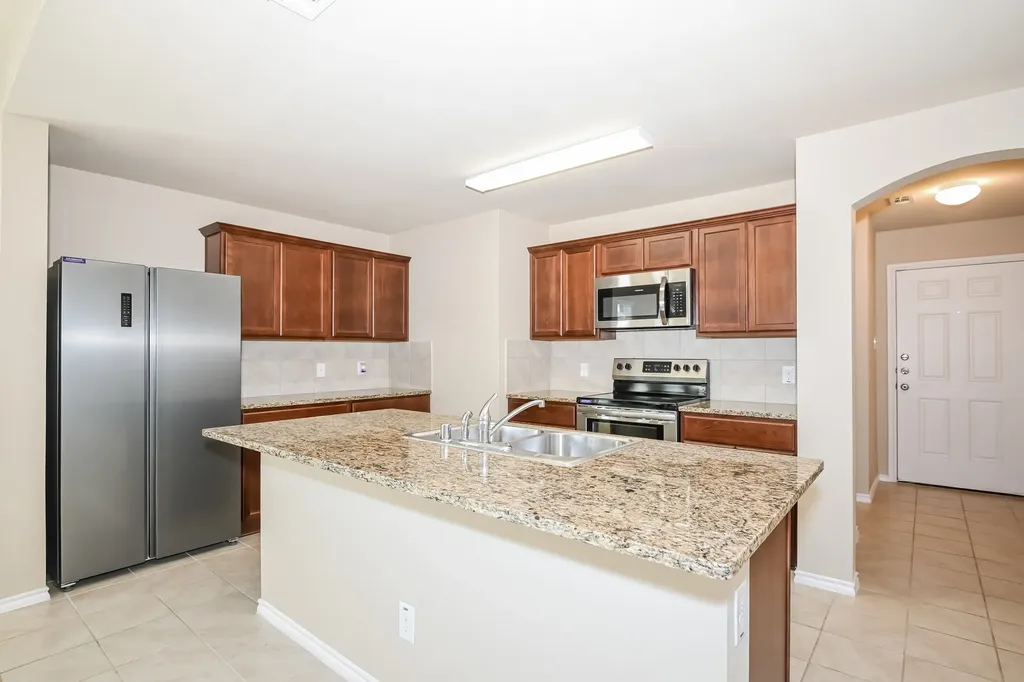 961 Corbitt Lane Fate TX 75189