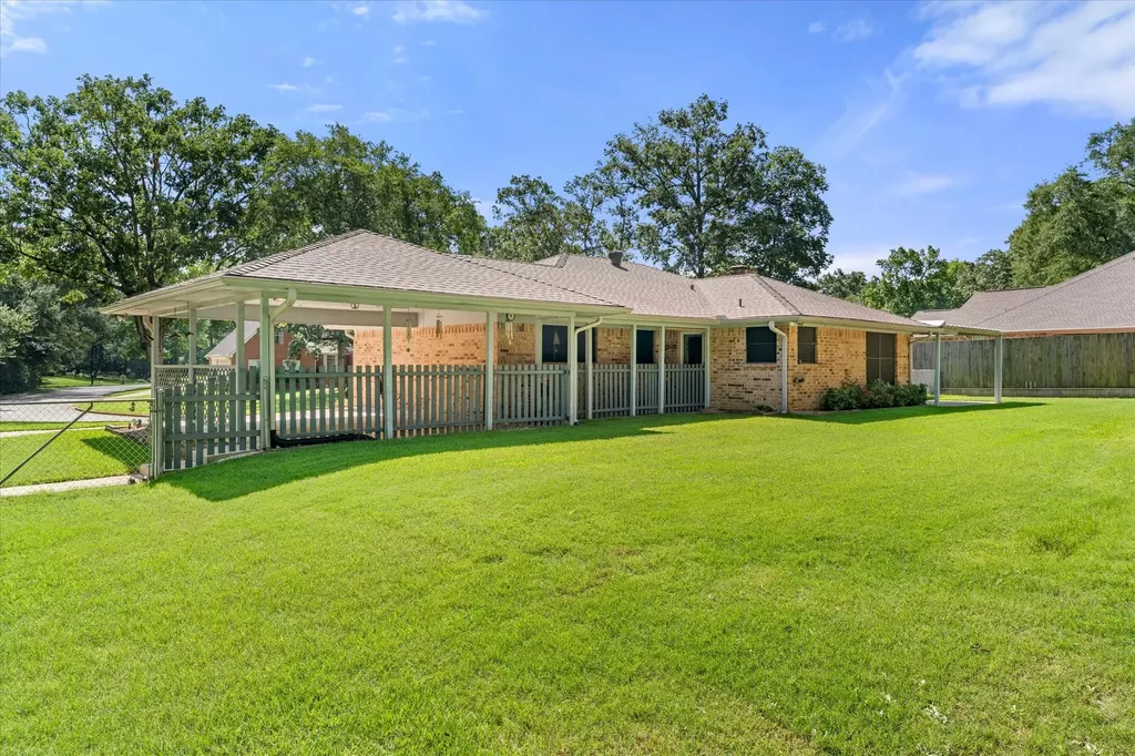 402 Shady Bend Quitman TX 75783