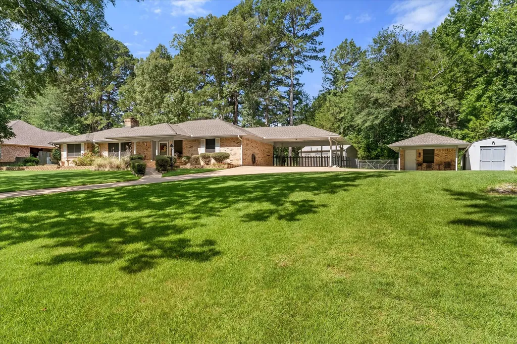 402 Shady Bend Quitman TX 75783