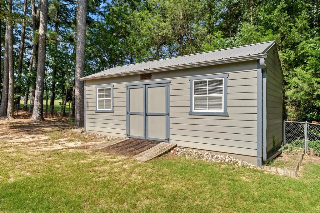 402 Shady Bend Quitman TX 75783