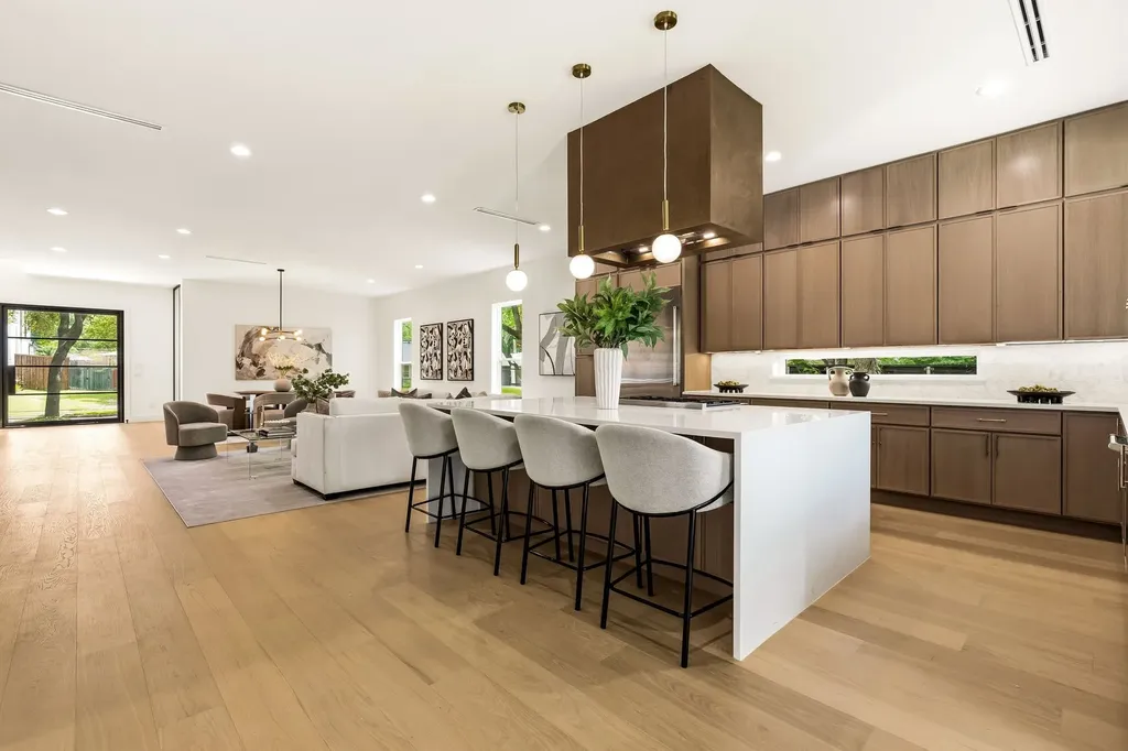 8903 Liptonshire Drive Dallas TX 75238