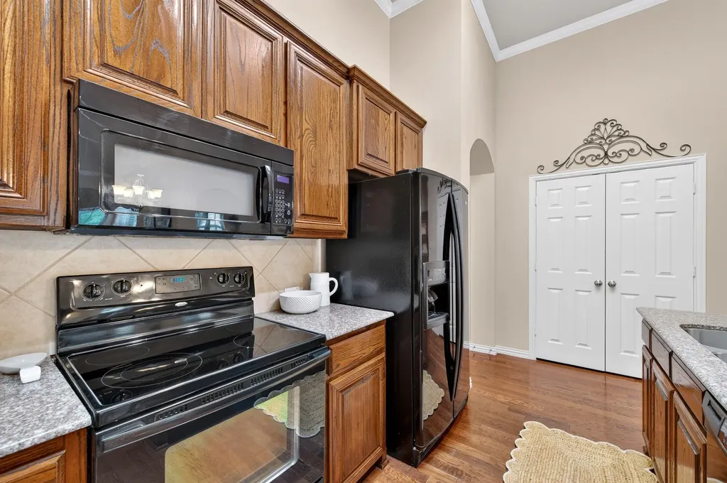 5878 Fairview Parkway Fairview TX 75069