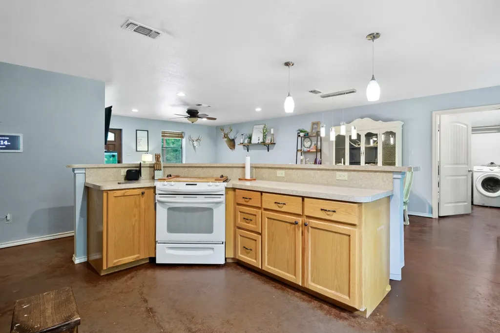 726 King Cecil Court Scroggins TX 75480
