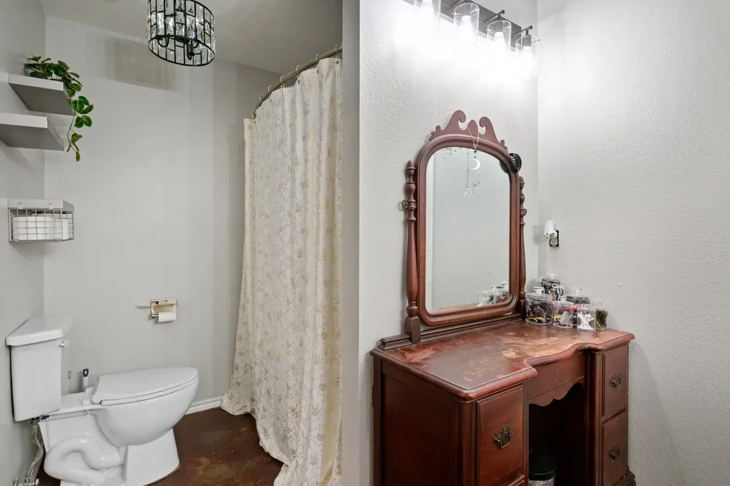 726 King Cecil Court Scroggins TX 75480