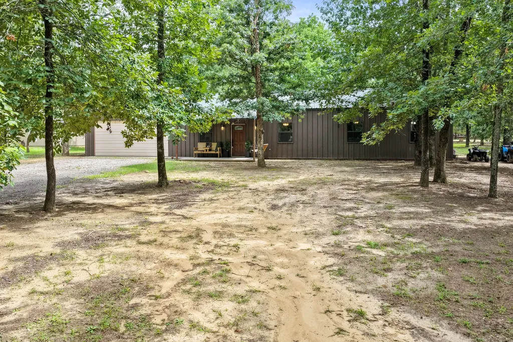 726 King Cecil Court Scroggins TX 75480