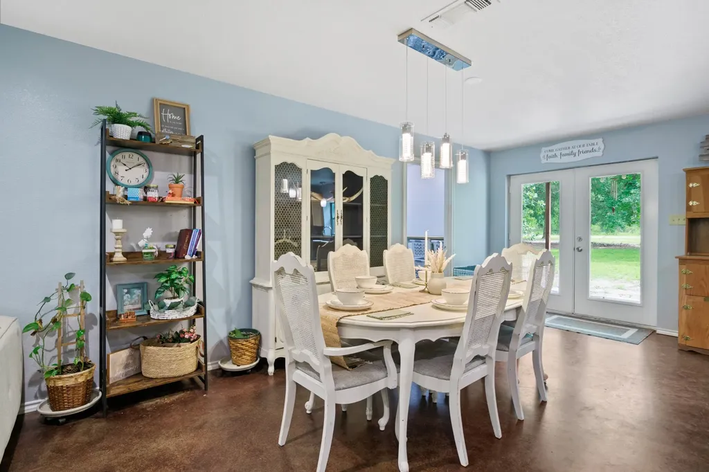 726 King Cecil Court Scroggins TX 75480