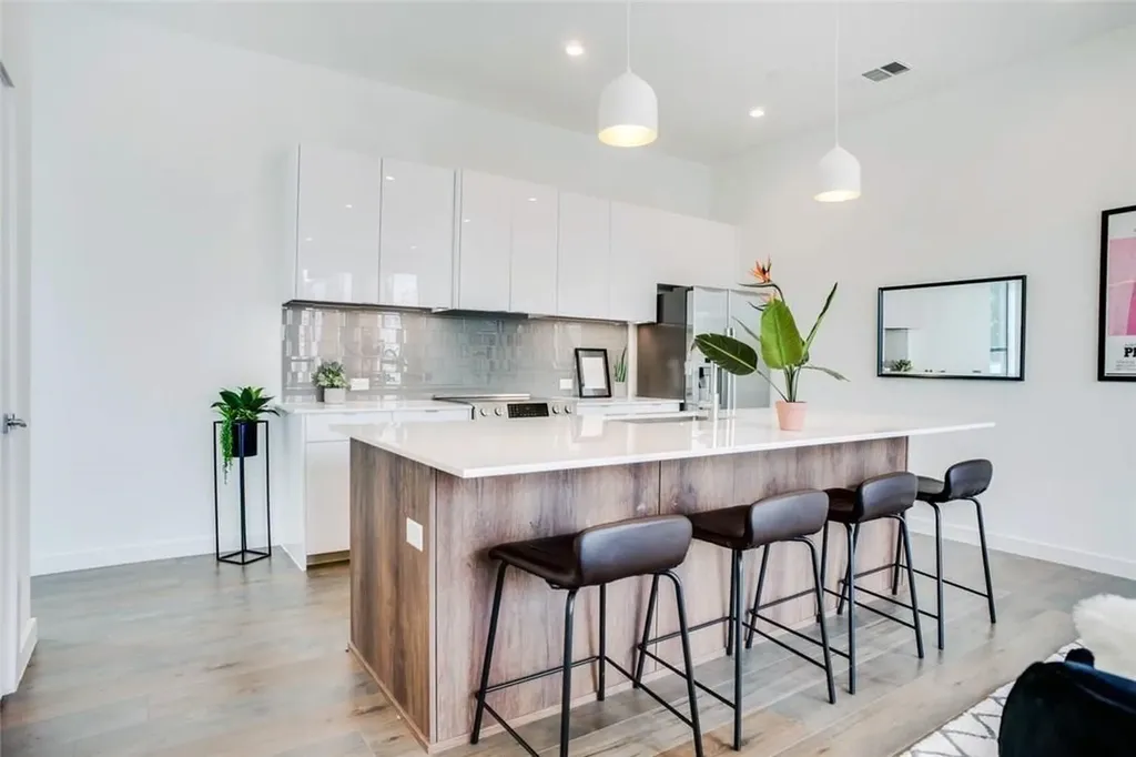 4708 Monarch Street Dallas TX 75204