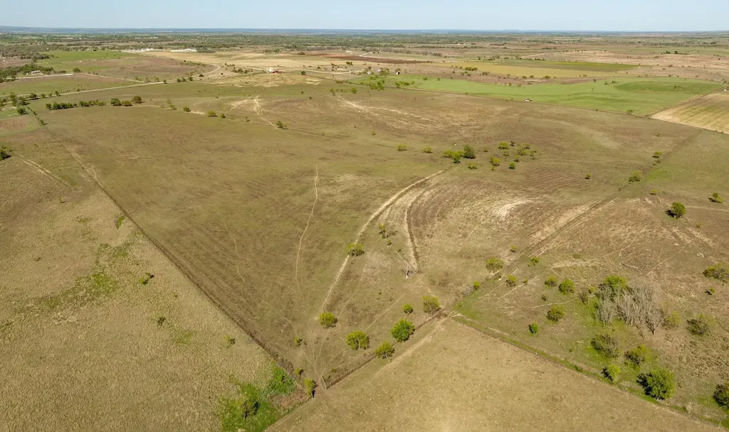 90 County Road 515 Energy TX 76452