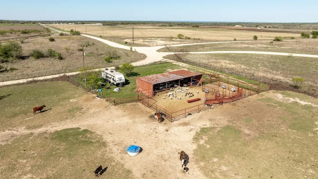90 County Road 515 Energy TX 76452
