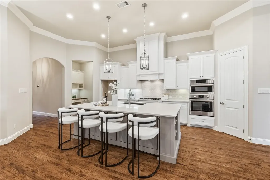 2706 Woodpoint Road Lewisville TX 75067