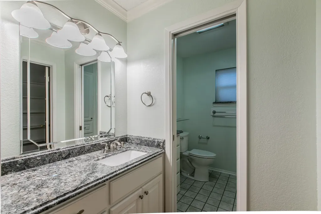241 Travis Lane Hewitt TX 76643
