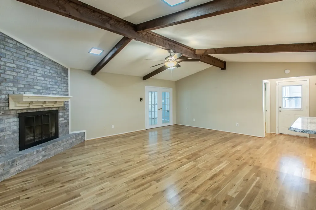 241 Travis Lane Hewitt TX 76643